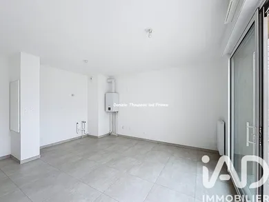 Apartment in Hyères (83400)