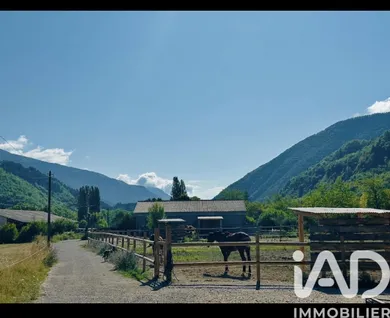 Horses property in Entrevaux (04320)