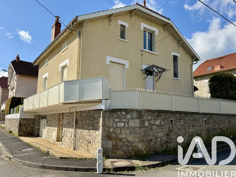 Maison 7 pièces 164 m² · à Figeac · 164 m² · 272 000 €