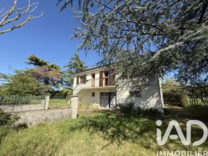 Maison à Saint-Aubin-de-Lanquais (24560)