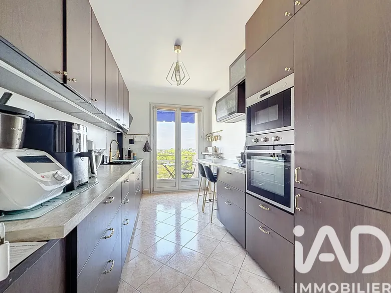 Appartement 5 pièces 115 m² · à Tours · 115,2 m² · 246 900 €