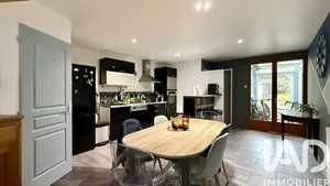 Maison à Villers-Bretonneux (80800)