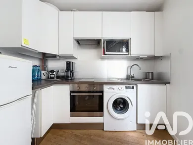 Apartment in Paris (75007)