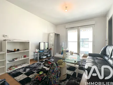 Apartment in Bobigny (93000)