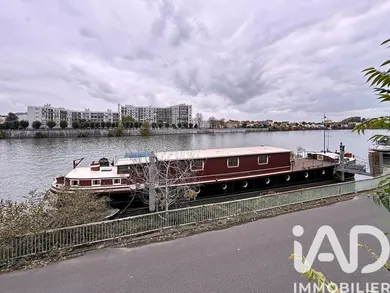 Barge in Choisy-le-Roi (94600)