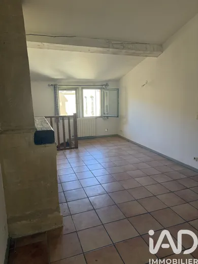 Apartment in Tarascon (13150)