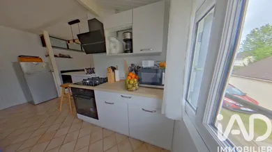 Apartment in Moissy-Cramayel (77550)