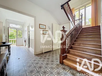 Demeure à Tournan-en-Brie (77220)