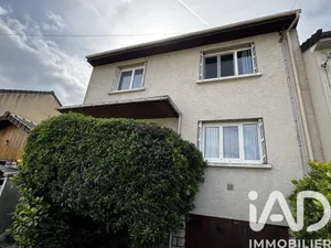 Townhouse in Bondy (93140)