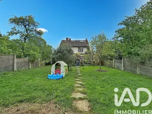 Apartment in Ablon-Sur-Seine (94480)