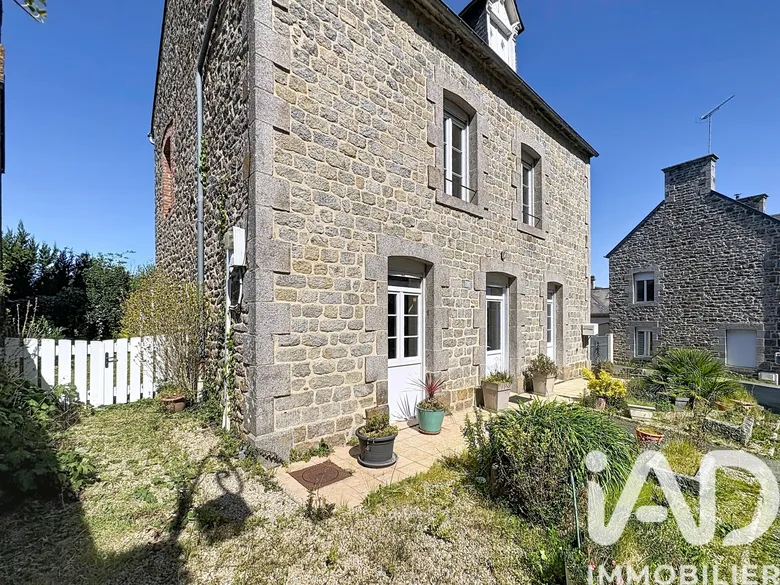 Maison 5 pièces 113 m² · à Baguer-Morvan · 113 m² · 259 900 €