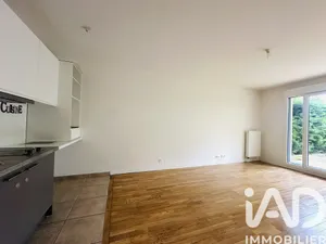 Apartment in Châtillon (92320)