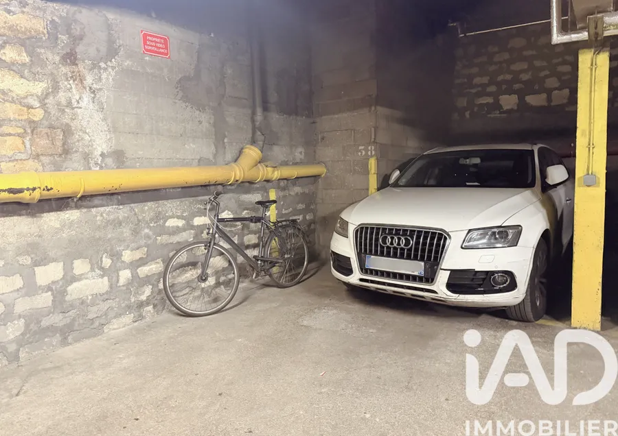 Parking à Paris (75020) photo 3