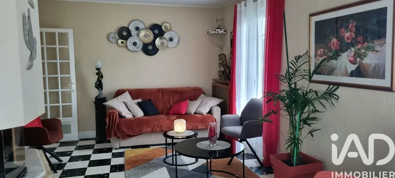 Maison 5 pièces 103 m² · à Descartes · 103 m² · 178 000 €