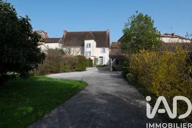 Demeure à Montguyon (17270)