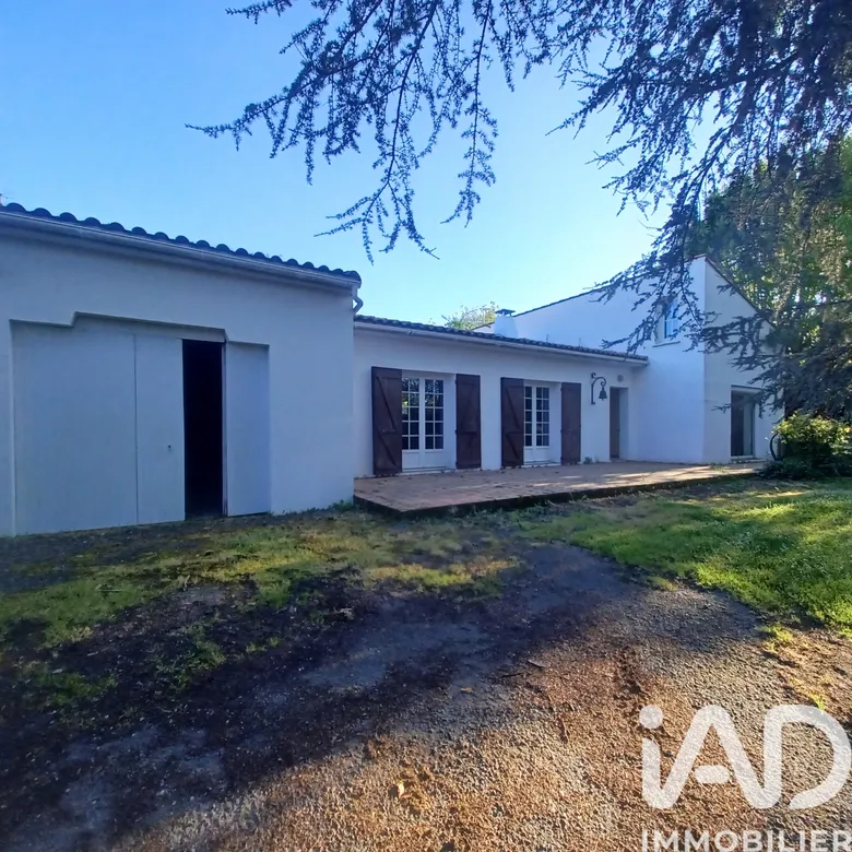 Maison 5 pièces 105 m² · à Mirambeau · 105 m² · 148 000 €