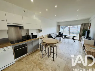 Apartment in Cavalaire-sur-Mer (83240)