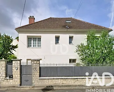 Maison traditionnelle à Beauchamp (95250)