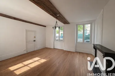 Apartment in Fontainebleau (77300)