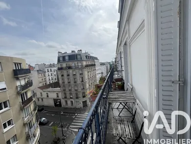 Apartment in Paris (75018)