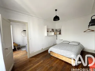 Apartment in Paris (75018)