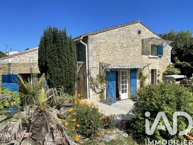 Maison de village à Cognac (16100)