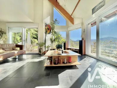 Maison d'architecte à Venon (38610)