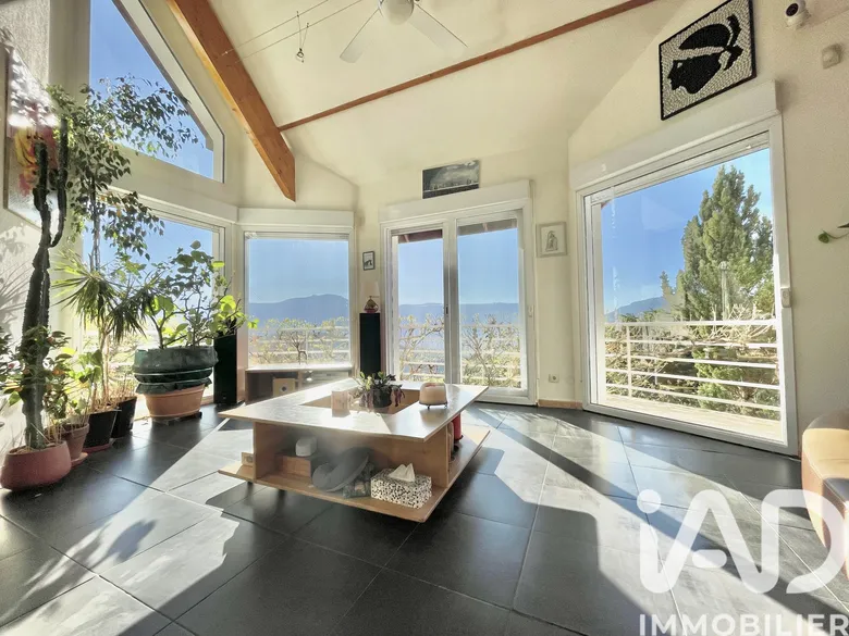 Maison 8 pièces 254 m² · à Venon · 254 m² · 795 000 €