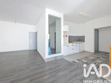 Apartment in Uchaud (30620)