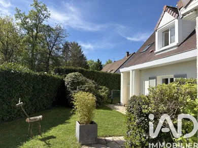 House in Feucherolles (78810)