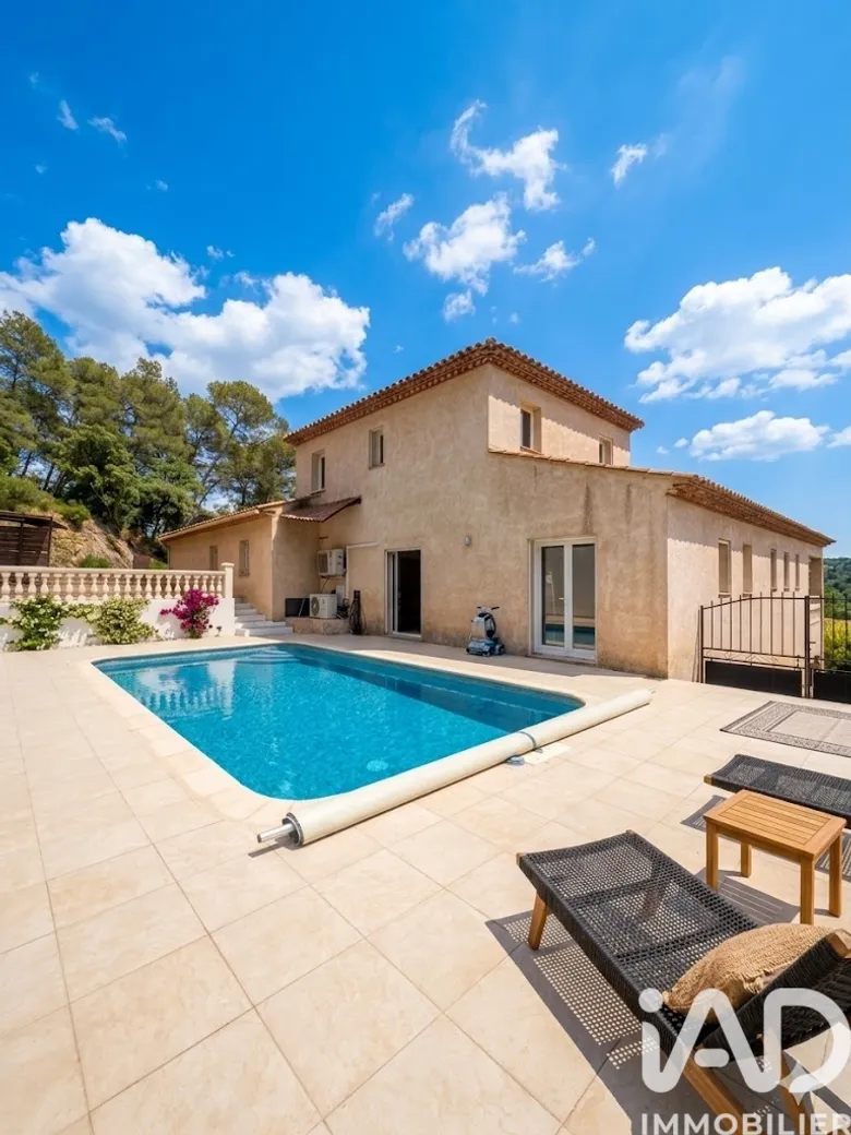 Maison 7 pièces 180 m² · à Carcès · 180 m² · 479 000 €
