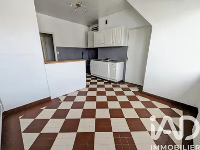 Apartment in Elbeuf (76500)