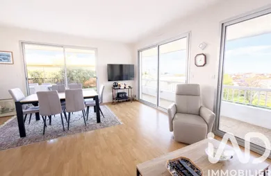 Appartement à La Rochelle (17000)