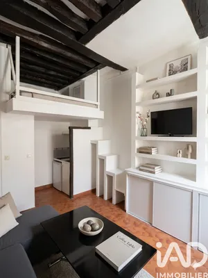 Apartment in Paris (75005)