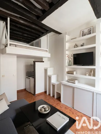 Apartment in Paris (75005)