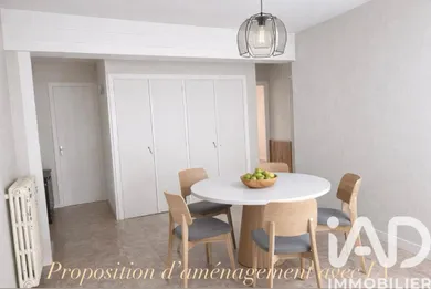 Apartment in Rezé (44400)