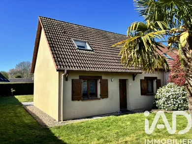 House in Sierville (76690)