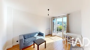 Apartment in Montreuil (93100)