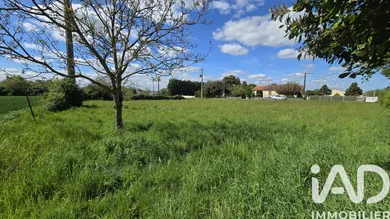 Terrain à bâtir à Saint-Saviol (86400)