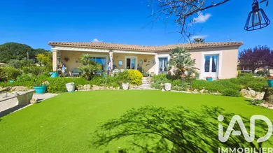 Traditional house in Saint-Geniès-de-Fontedit (34480)