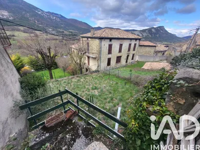 Village house in Valdoule (05150)