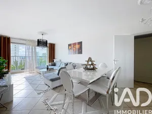 Apartment in Vénissieux (69200)