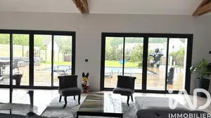 Architectural house in Montfort-l'Amaury (78490)