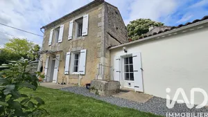 Maison de village à Genac (16170)