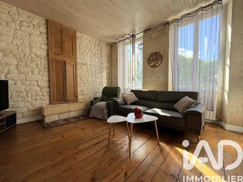 Maison 8 pièces 164 m² · à Jonzac · 164 m² · 313 000 €