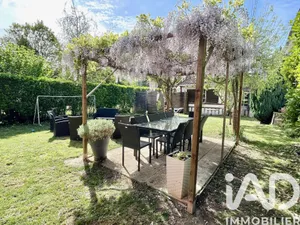 Detached house in Villeneuve-le-Roi (94290)