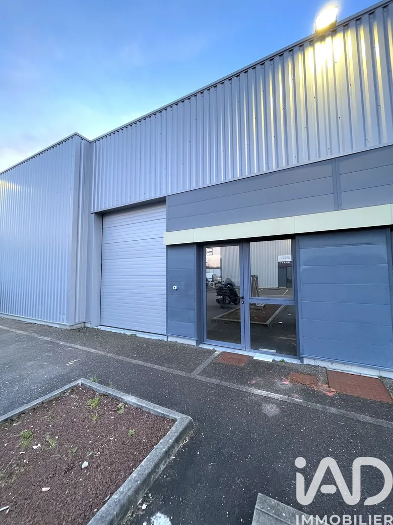 Murs commerciaux à Tresses (33370) · 80 m² · 149 000 €