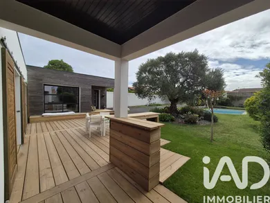 Architectural house in L'Houmeau (17137)