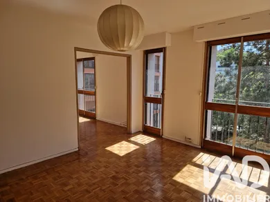 Apartment in Viry-Châtillon (91170)