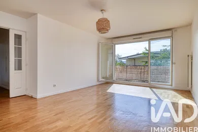 Apartment in Rueil-Malmaison (92500)